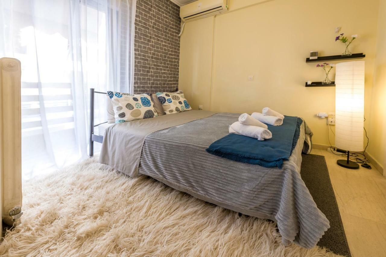 Apartment 100 Meters From The Terminal Station Atina Dış mekan fotoğraf